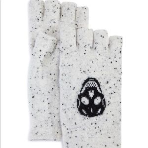 Skull Cashmere Fingerless Gloves